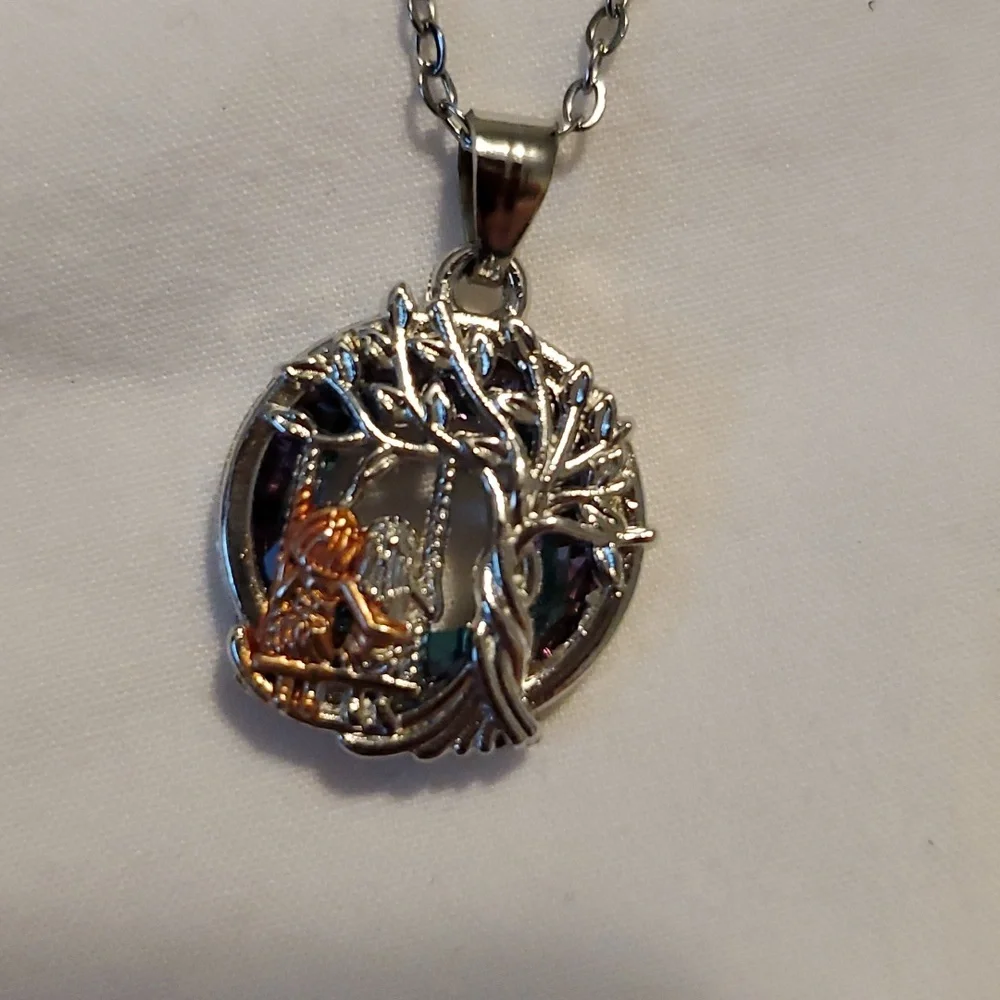 NECKLACE - Picture 4 of 5